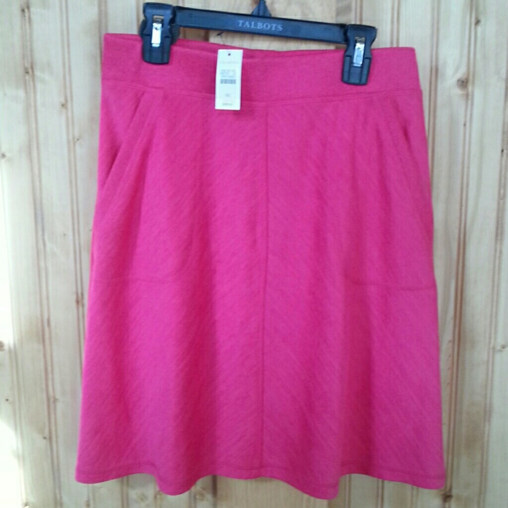 Talbots pull-on skirt. NWT.